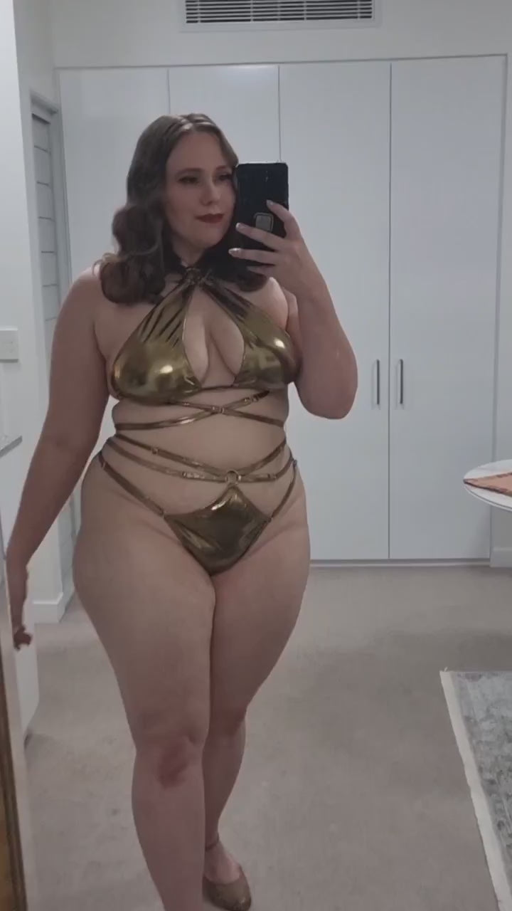 Vera Thorne showcasing a variety of ways the Zorita Bra and Thong can be styled together.